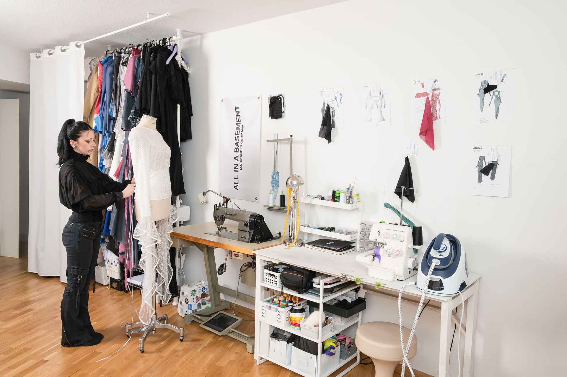 Business Reportage Modedesign ALL IN A BASEMENT