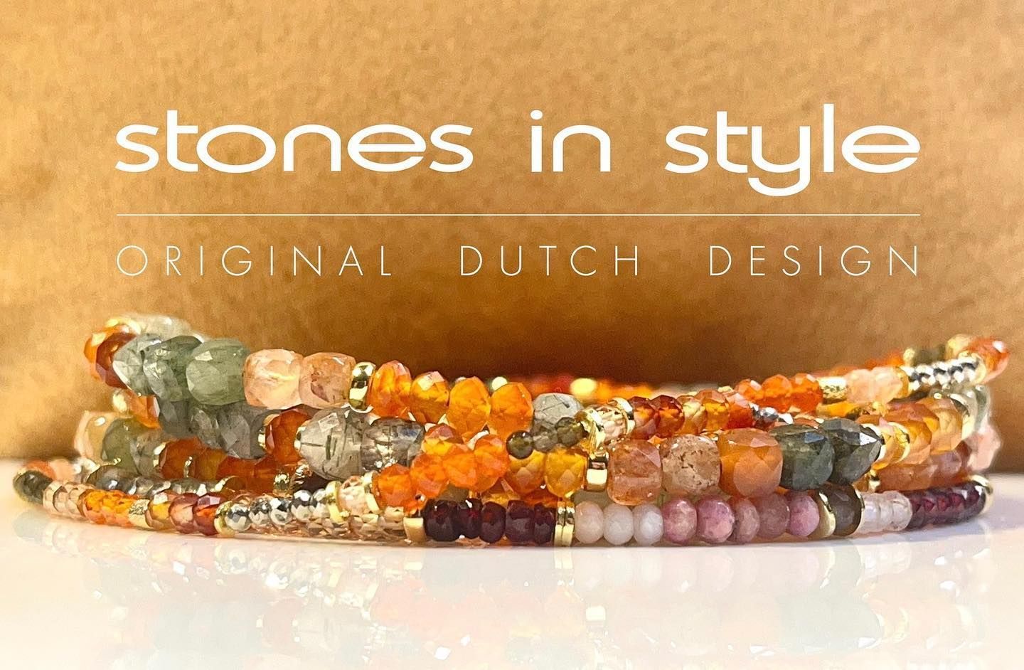 Armbanden met kleurrijke edelstenen, gelaagd; merknaam