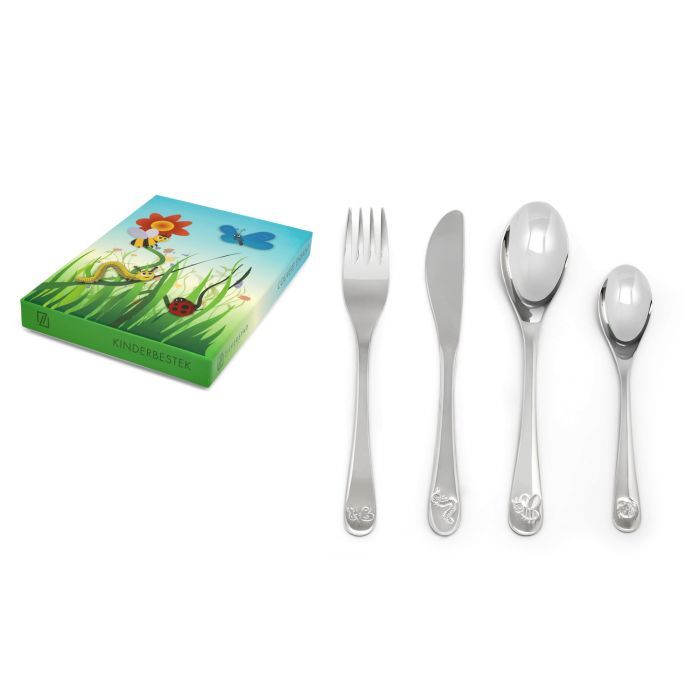 Kinderbestekset met een vork, mes, lepel en klein lepeltje, naast een kleurrijk doosje.