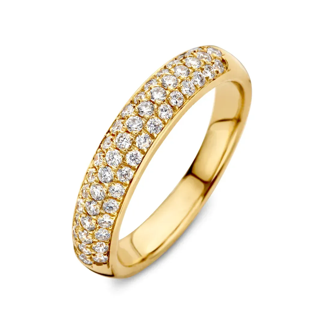 Gouden ring met twee rijen kleine diamanten.