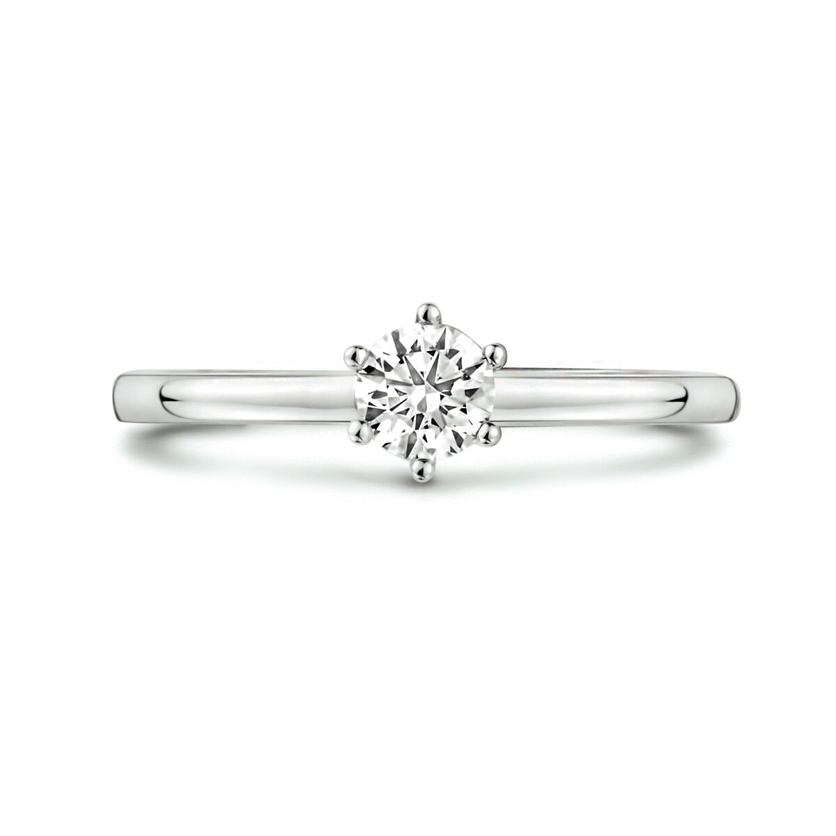 Solitaire verlovingsring met een ronde diamant op een dunne, gepolijste band.
