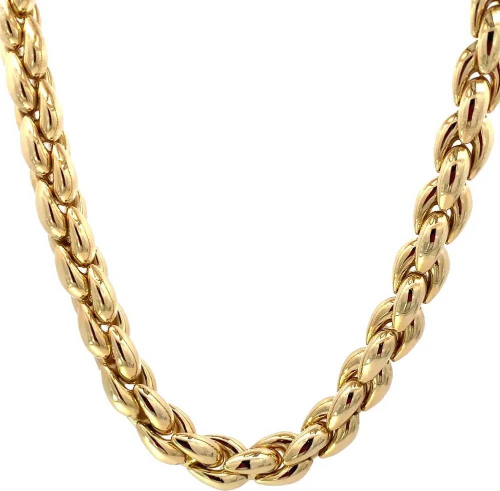 Goudkleurige tarweketting met ovale, onderling verbonden schakels.