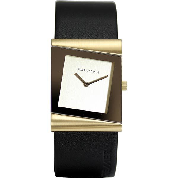 Goud en zwart geometrisch horloge met een vierkante wijzerplaat op een zwarte leren band.