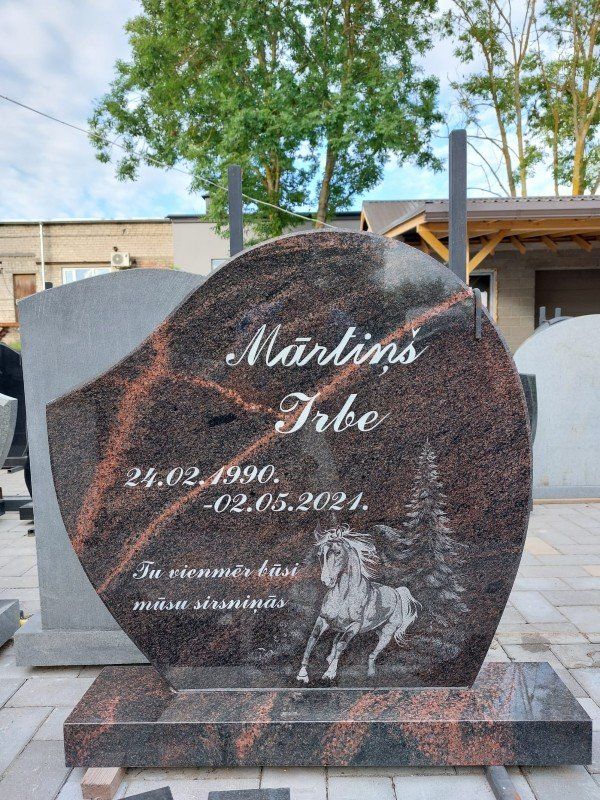Pieminekļi Bauskā
