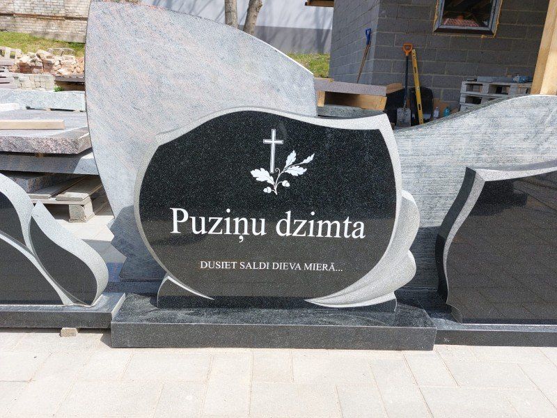Pieminekļi Bauskā