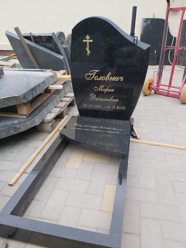 Izgatavot kapu pieminekli 2