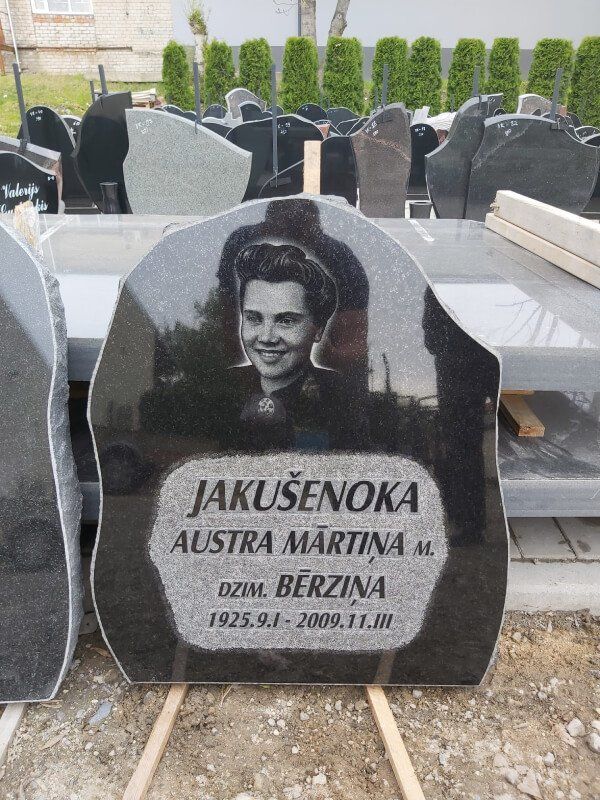 Kapu pieminekļi 2