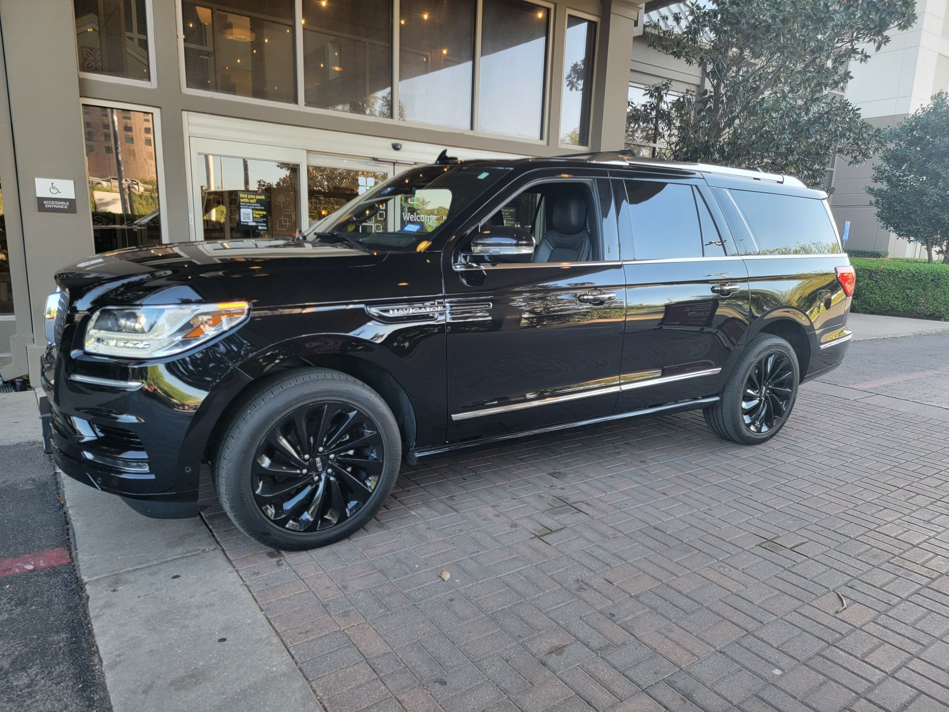 Onyx Black Car Service