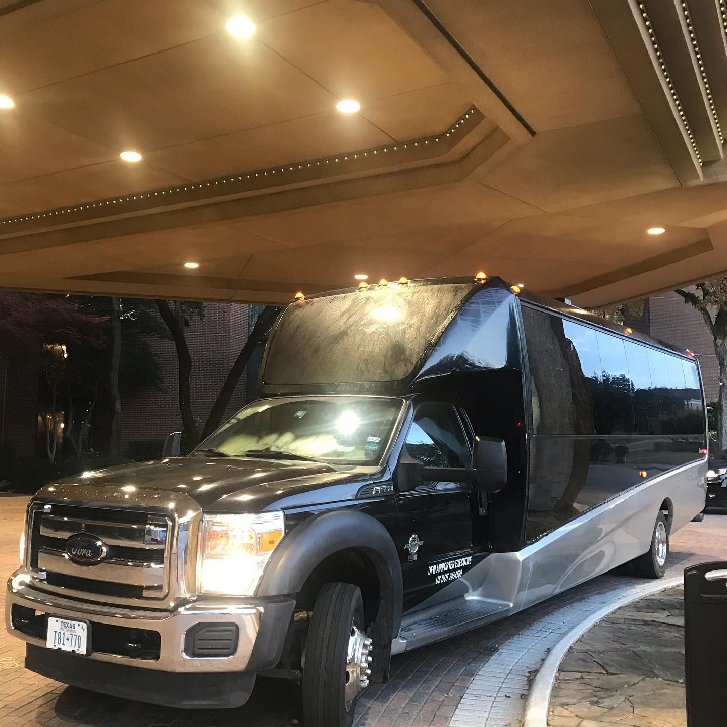 Onyx Black Car Service