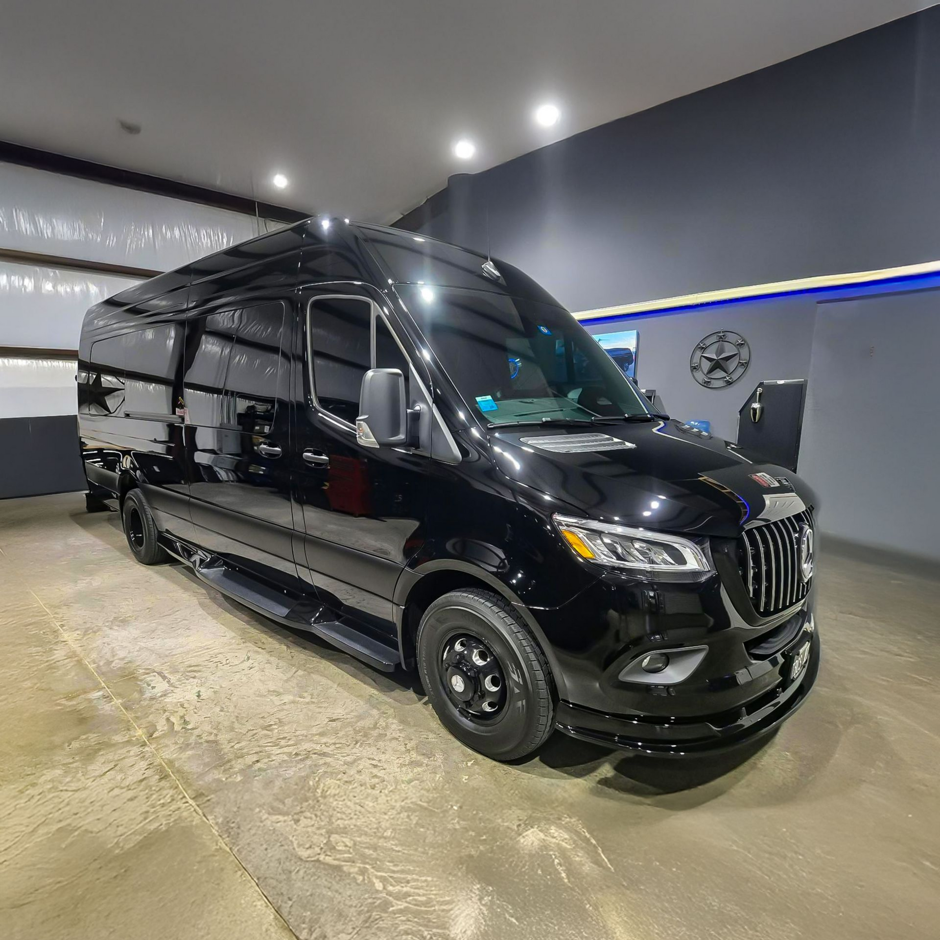 Onyx Black Car Service