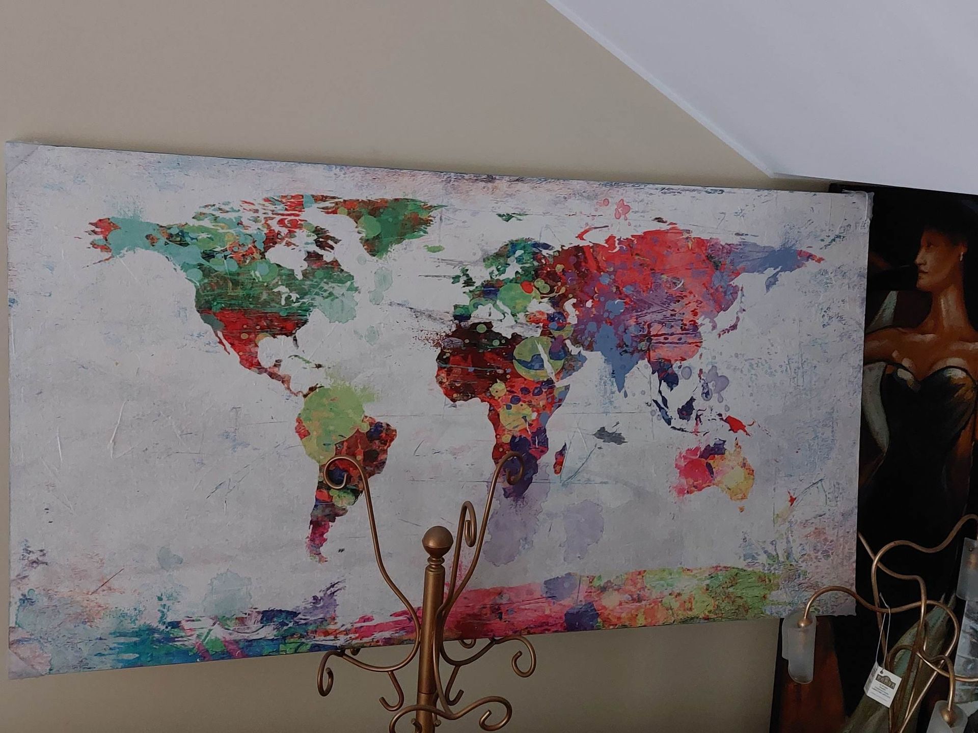 mappamondo colorato