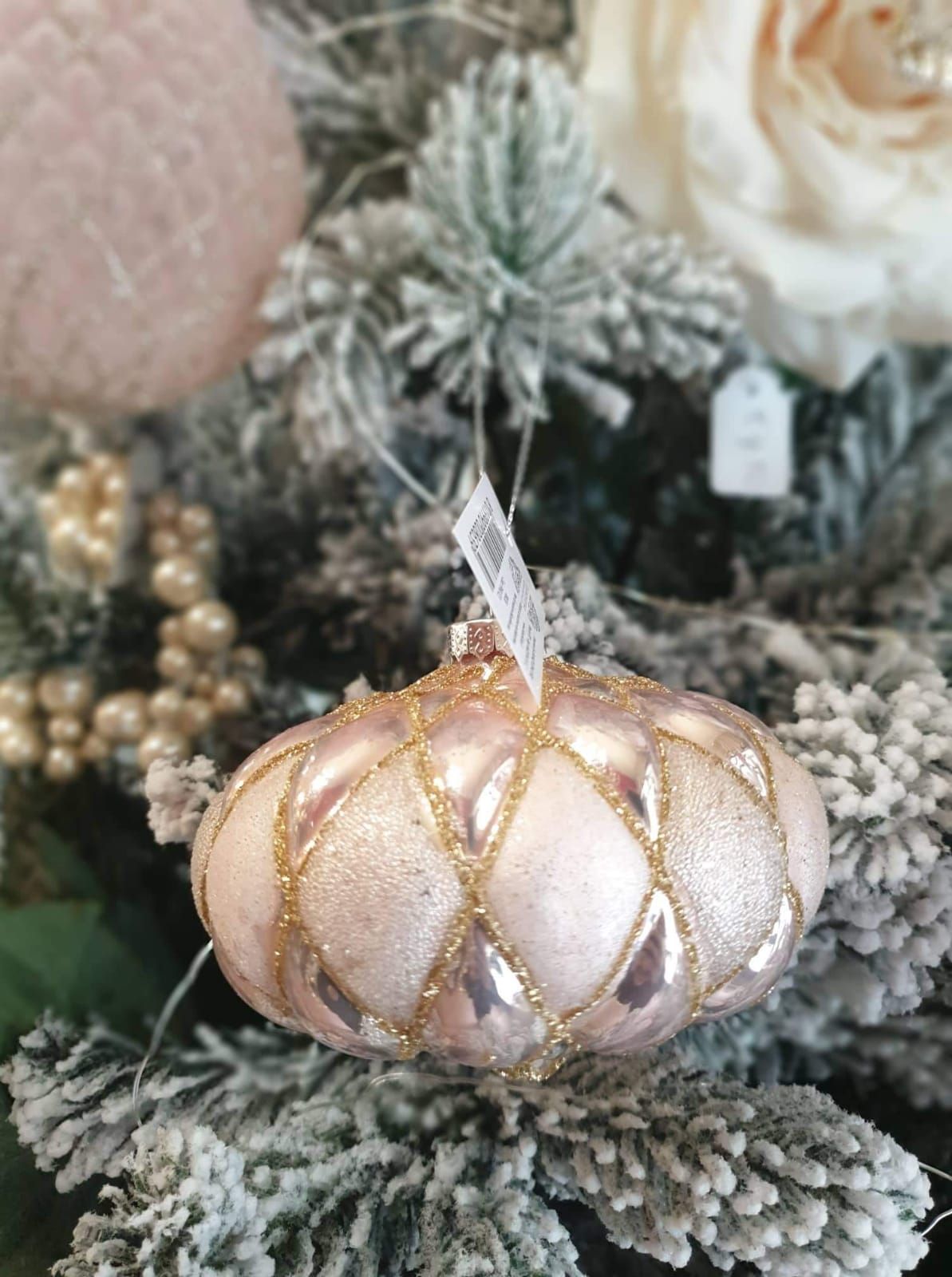 pallina bianca e oro