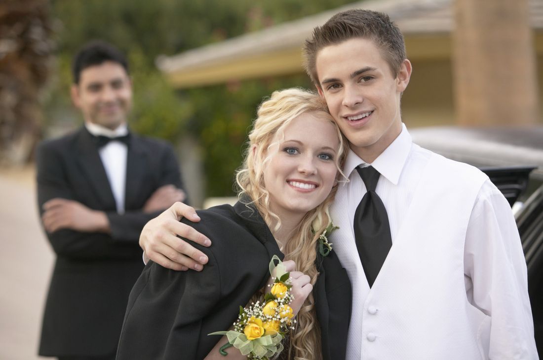limousine service for prom