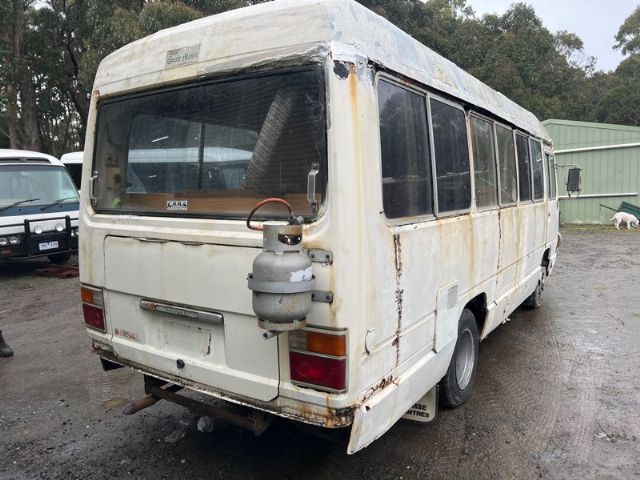 toyota coaster 1983