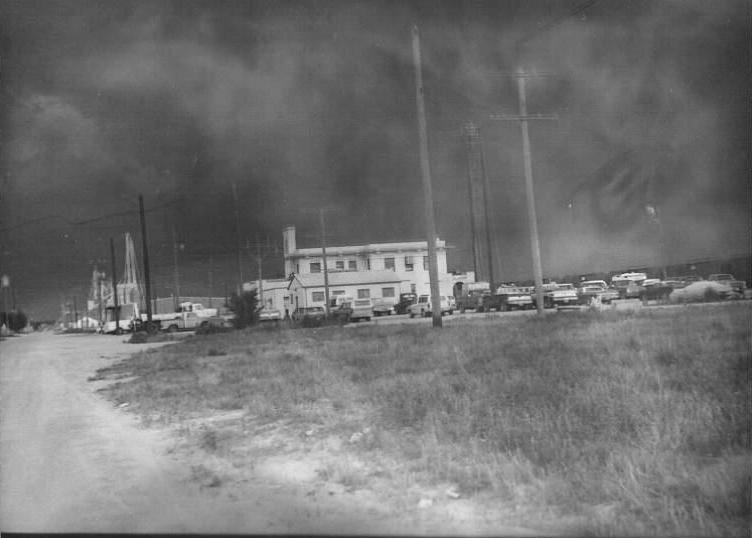 1954-sandstorm-over-the-harvey-house