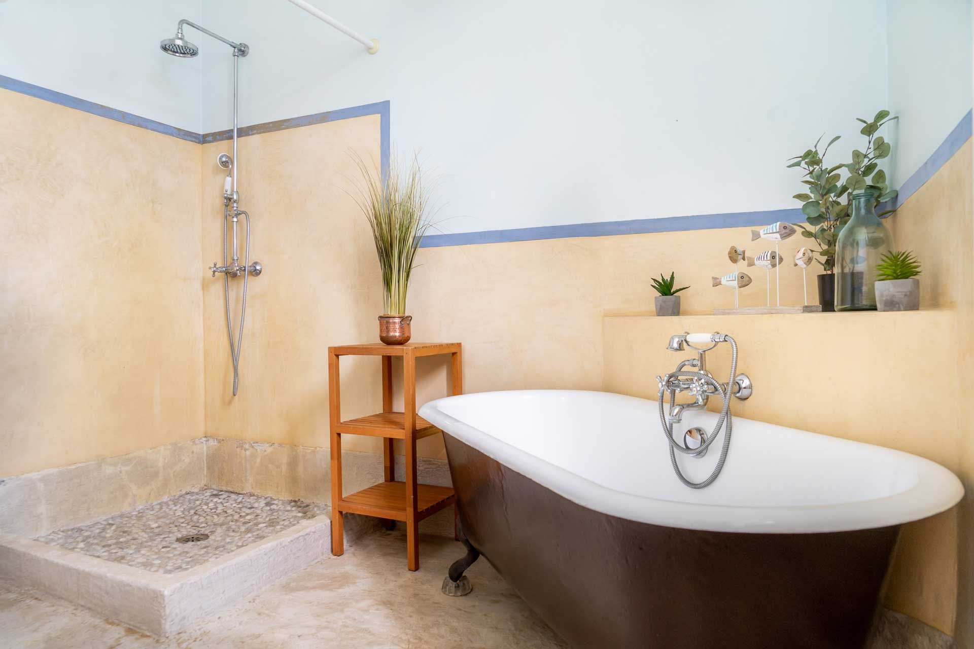 Octopus Bath at Couvent des Ursulines
