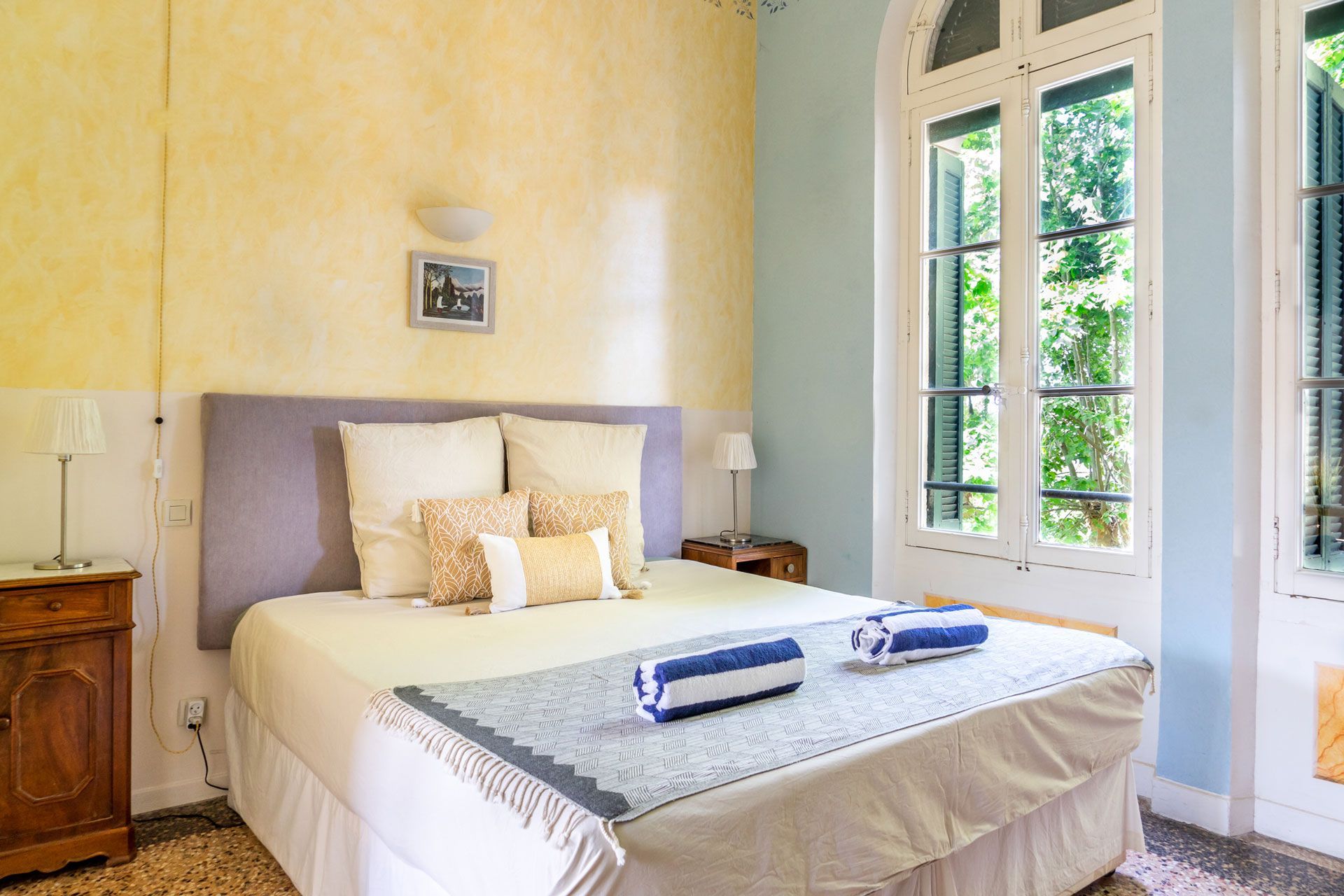Octopus Bed at Couvent des Ursulines
