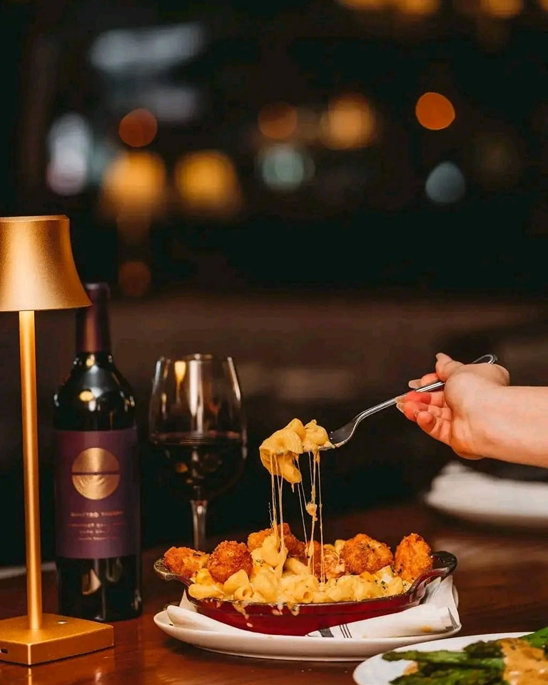 Thanksgiving Dinner at Mac's Chophouse Thanksgiving Dinner at Mac's Chophouse