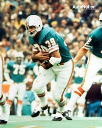 Larr Csonka 