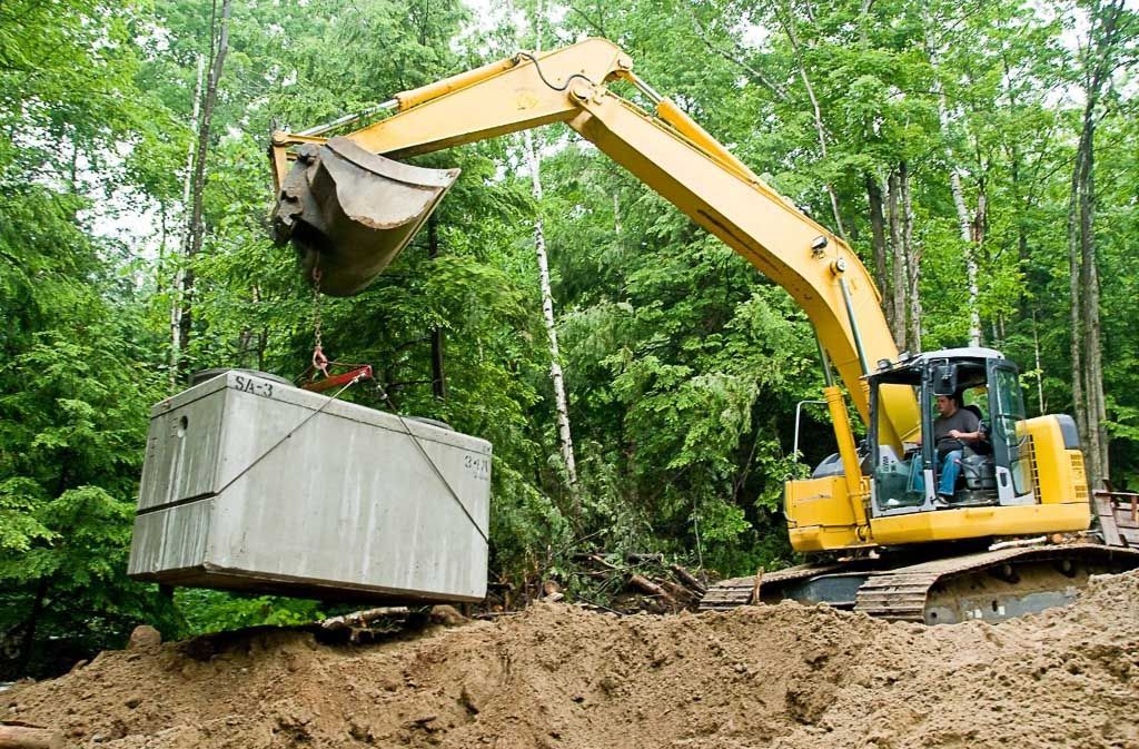 placing concrete septic tank