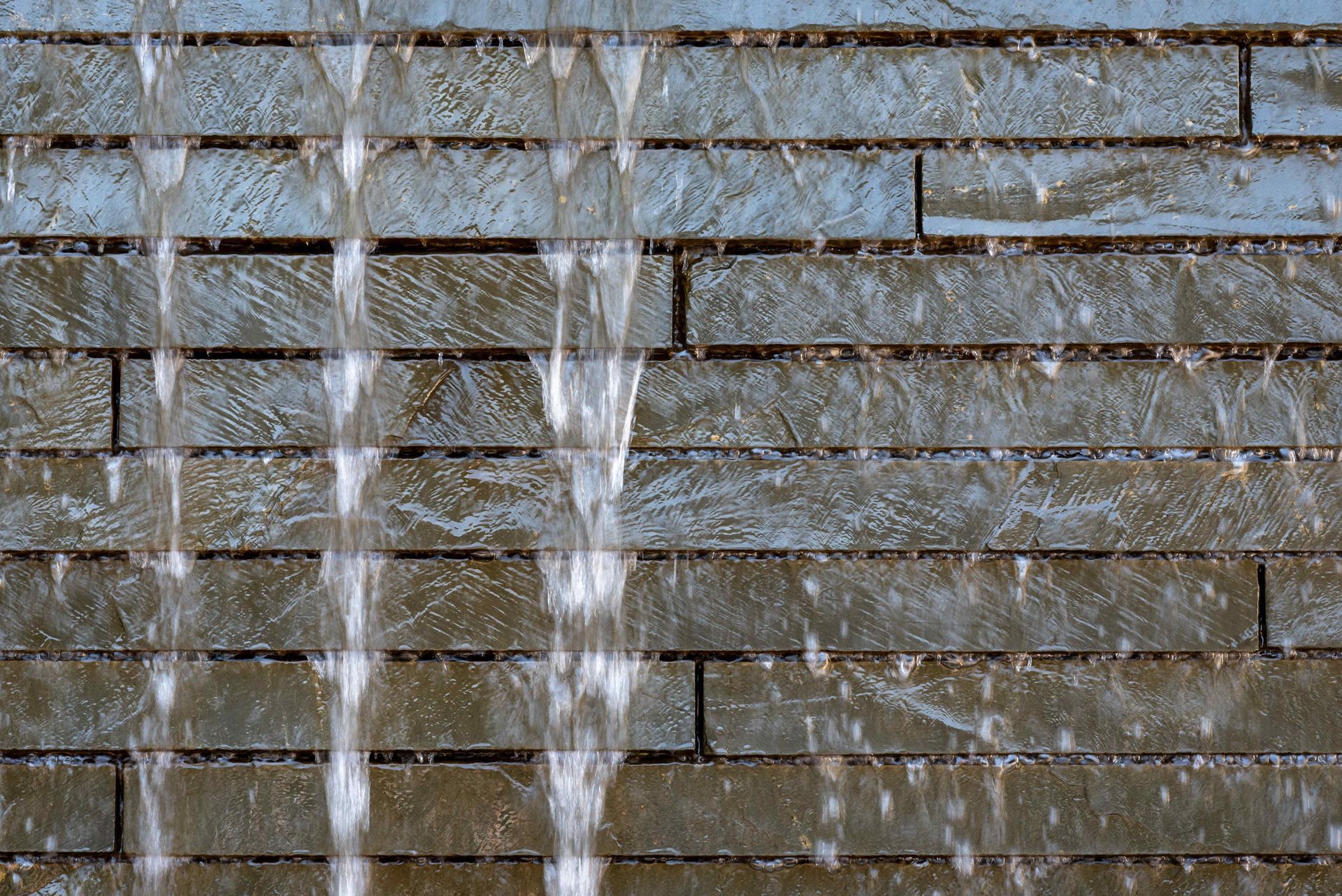wall-side water fall