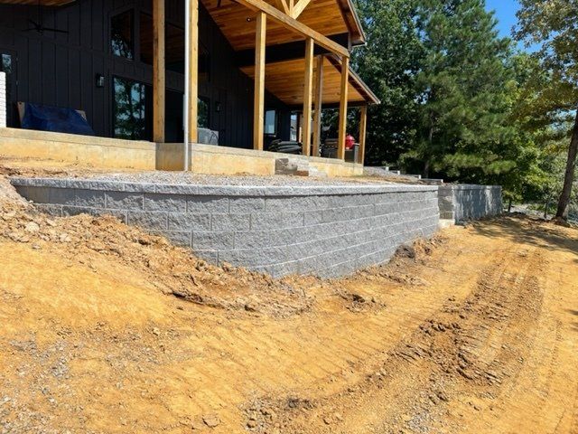shoreline retaining wall