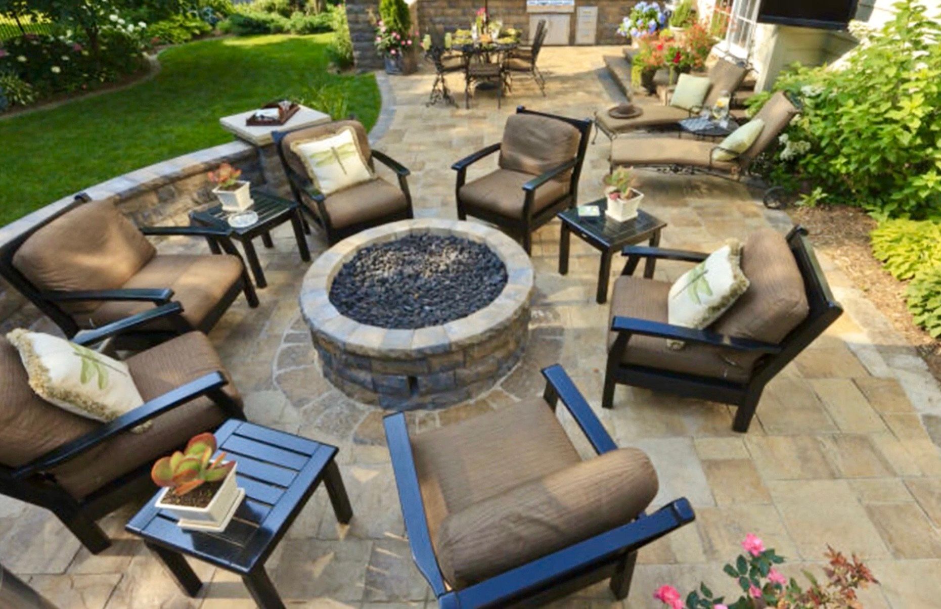 fire pits and fireplaces