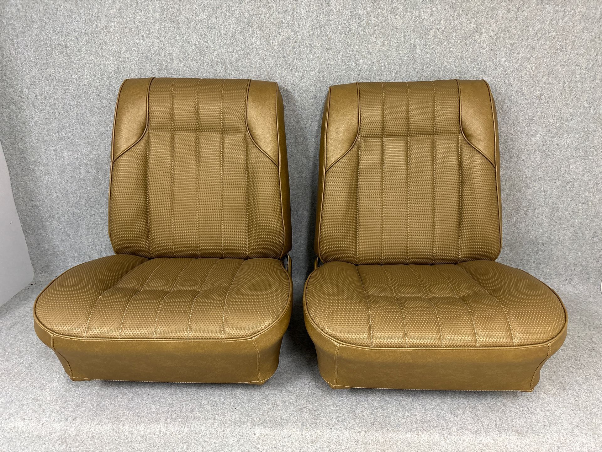 HT Monaro front seats in Antique Gold Roebuck and Insert