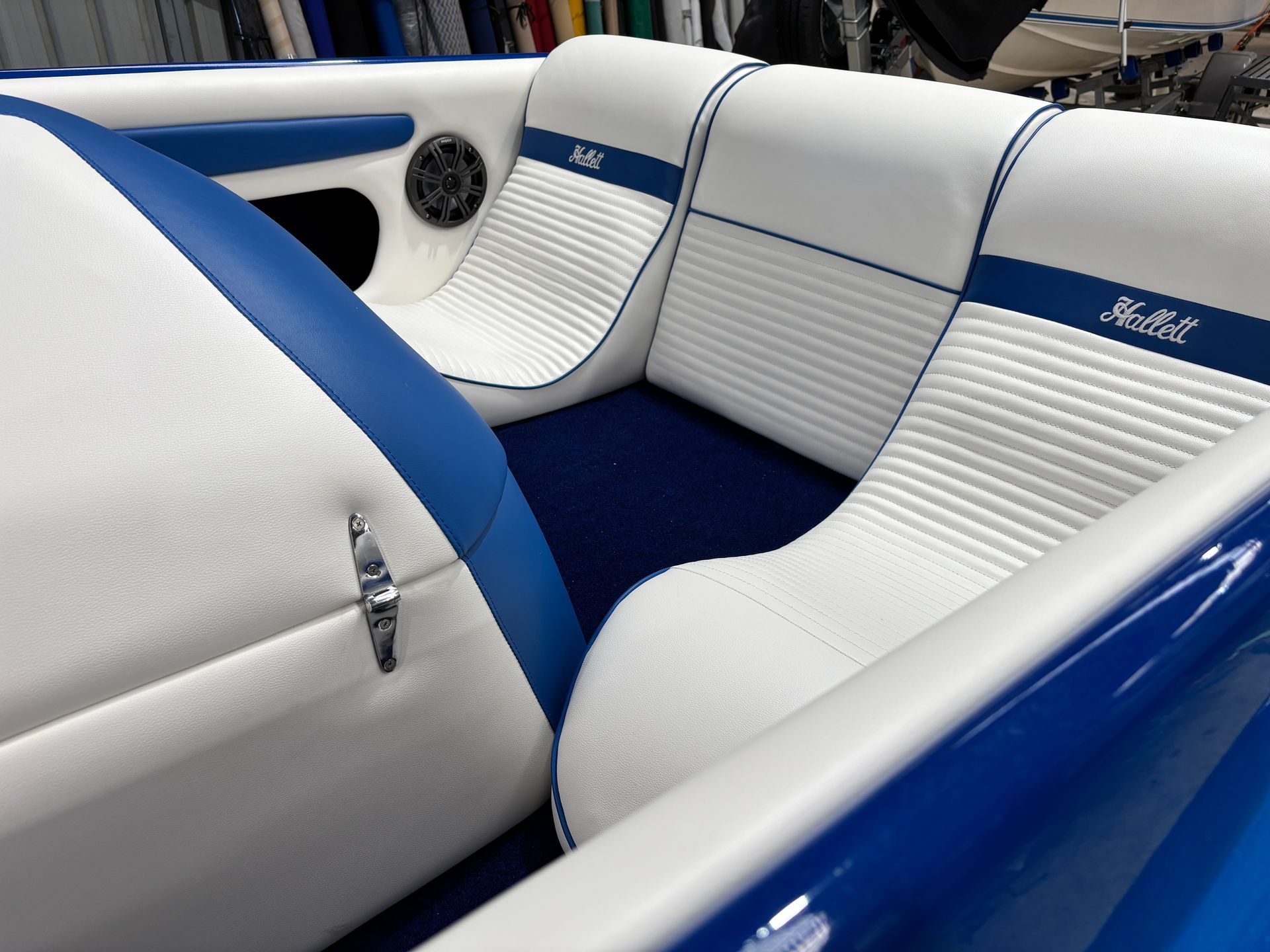 Hallett speed boat full interior - Capri marine vinyl and Raider carpet