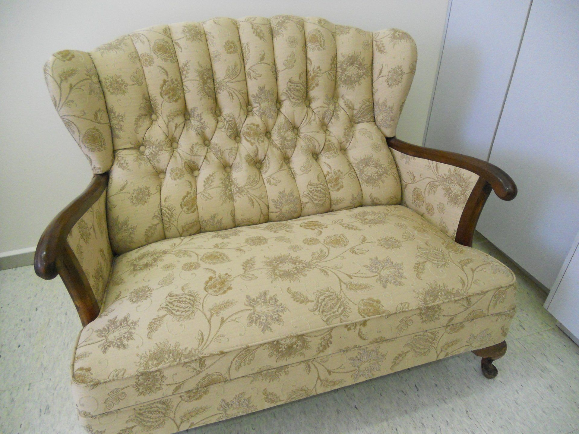 Antique Twin Sitting Chair