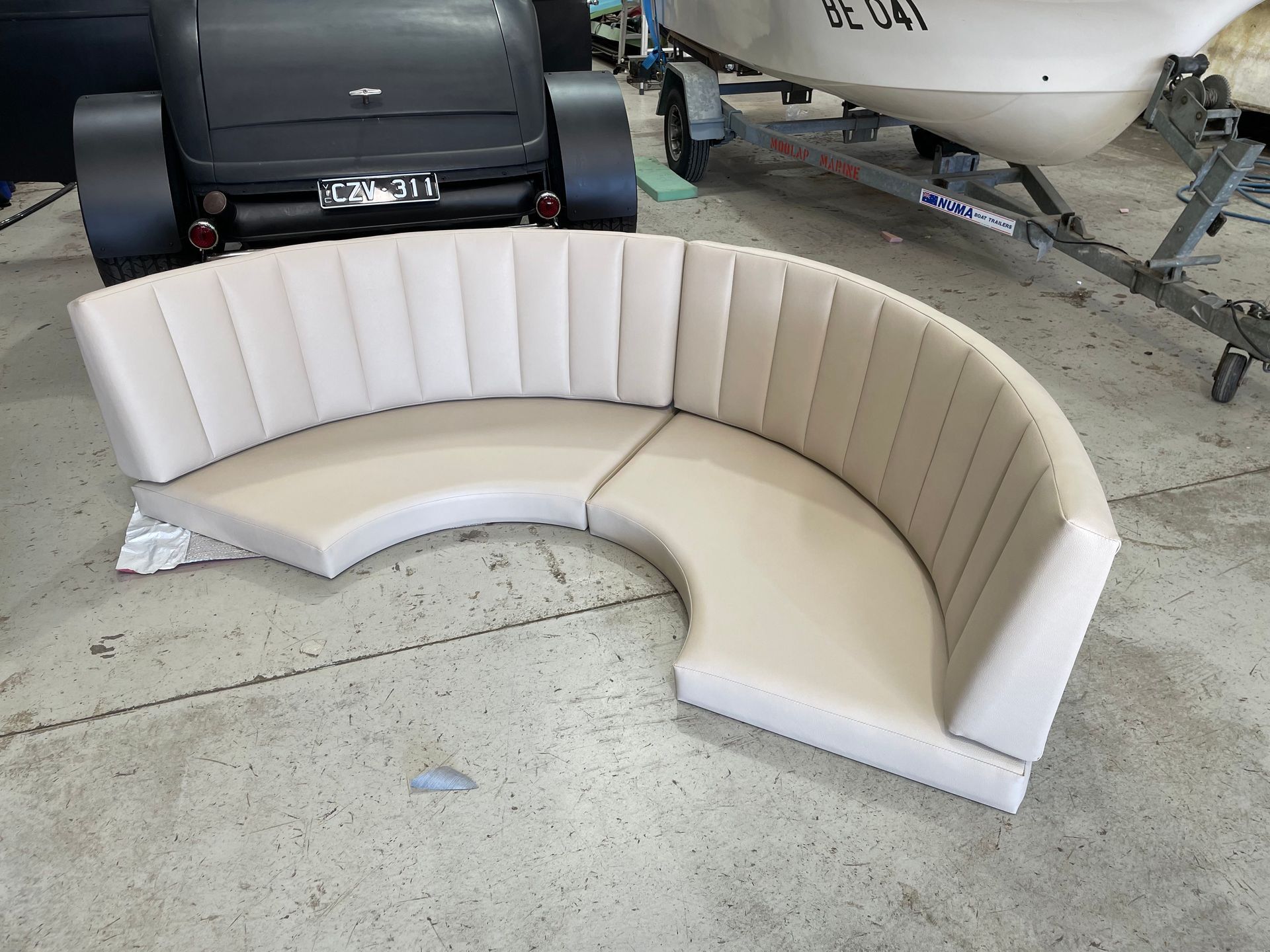 Channel tufted circular booth seating