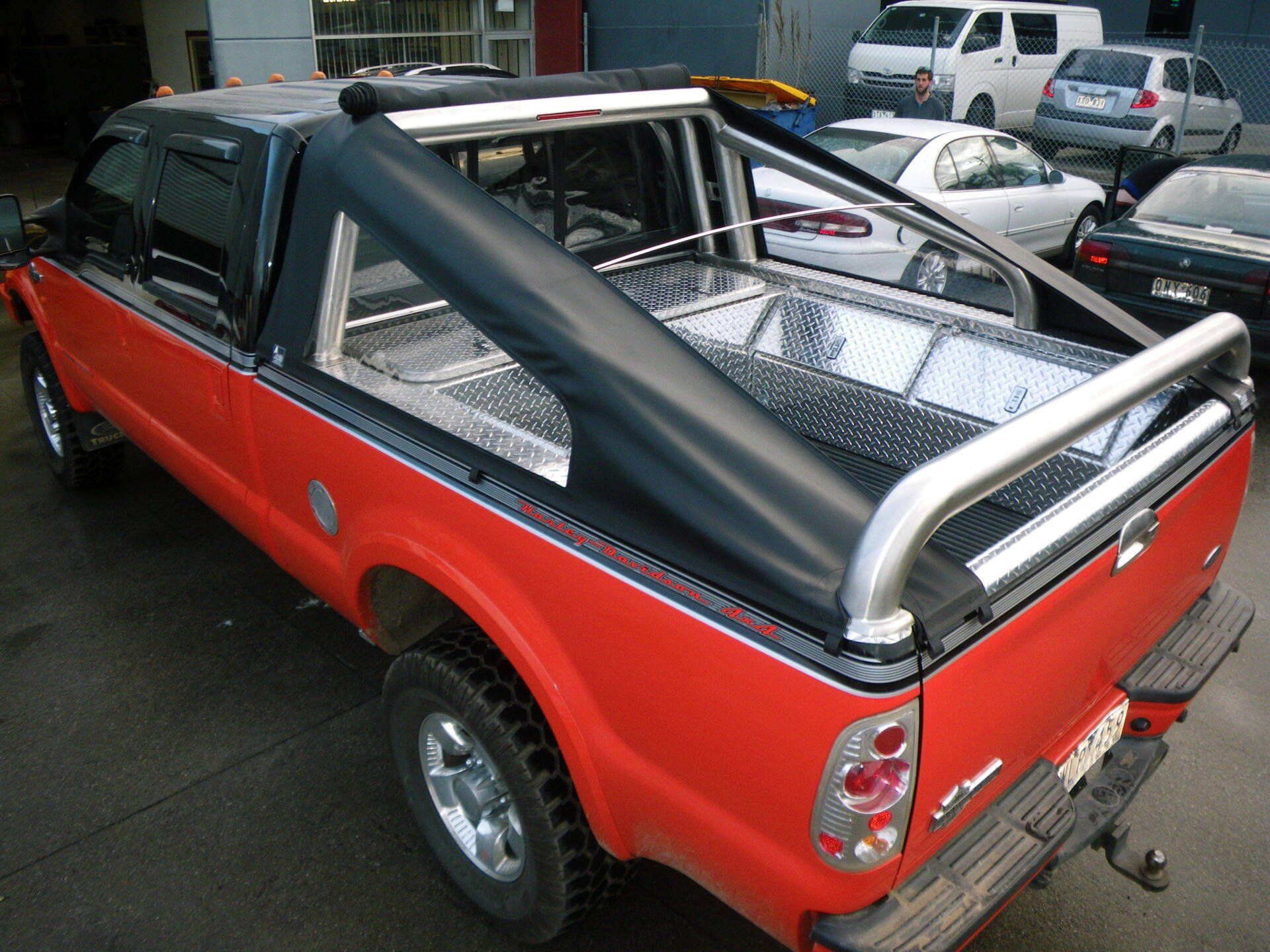 F250 Fastback Slickfit Tonneau with Strata Glass Windows Zipped Open