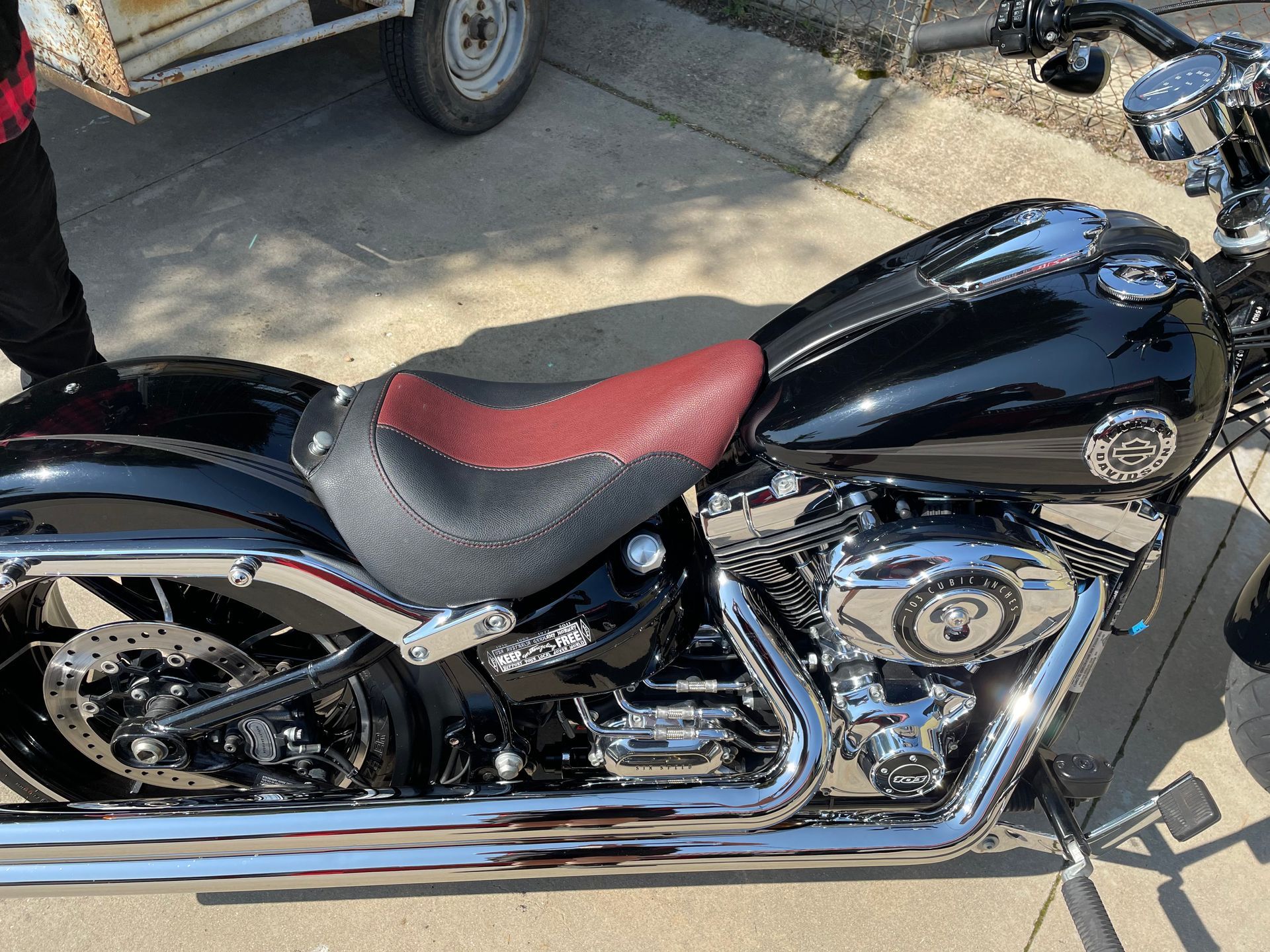Harley Davidson black and burgundy custom seat