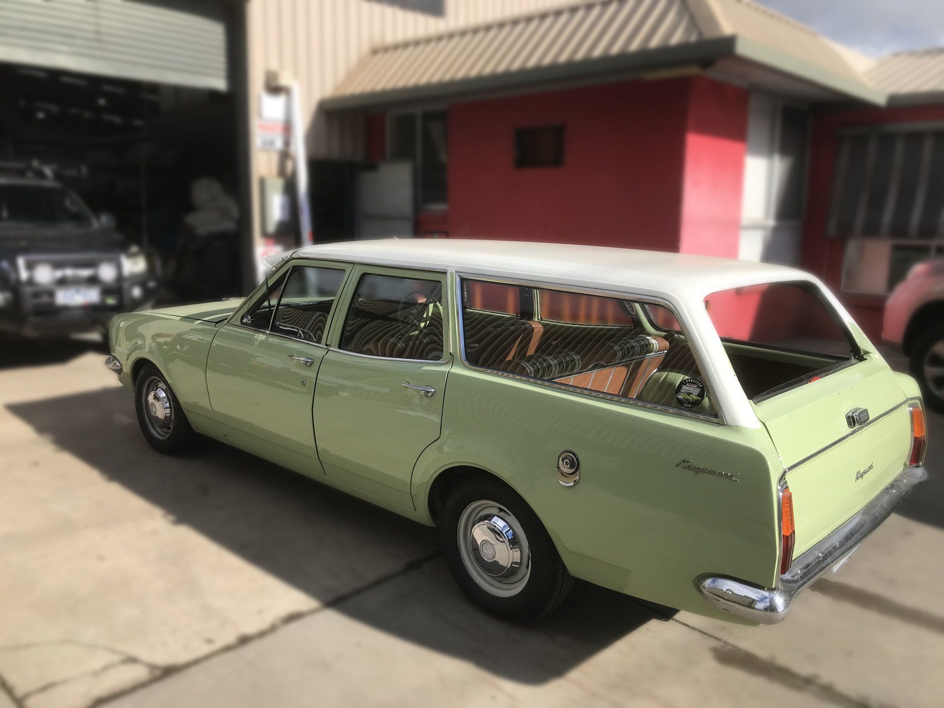 HT Holden Kingswood