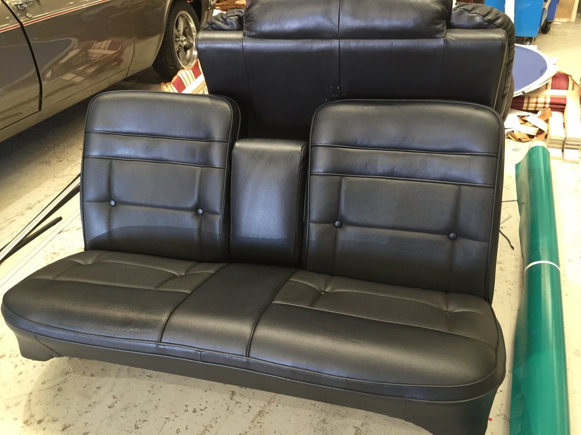 Kingswood black vinyl benchseat