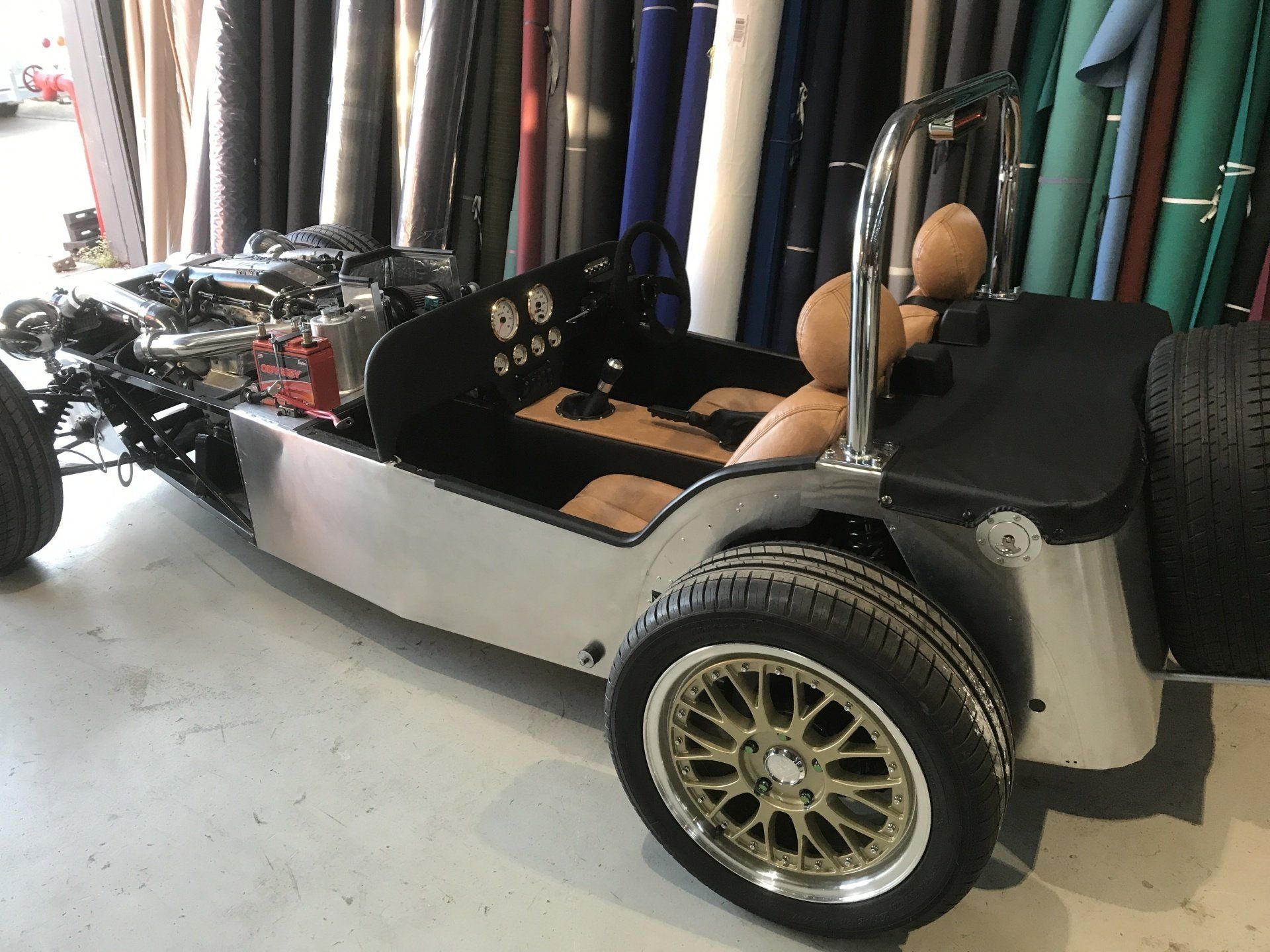 Kit sportscar interior and boot tonneau