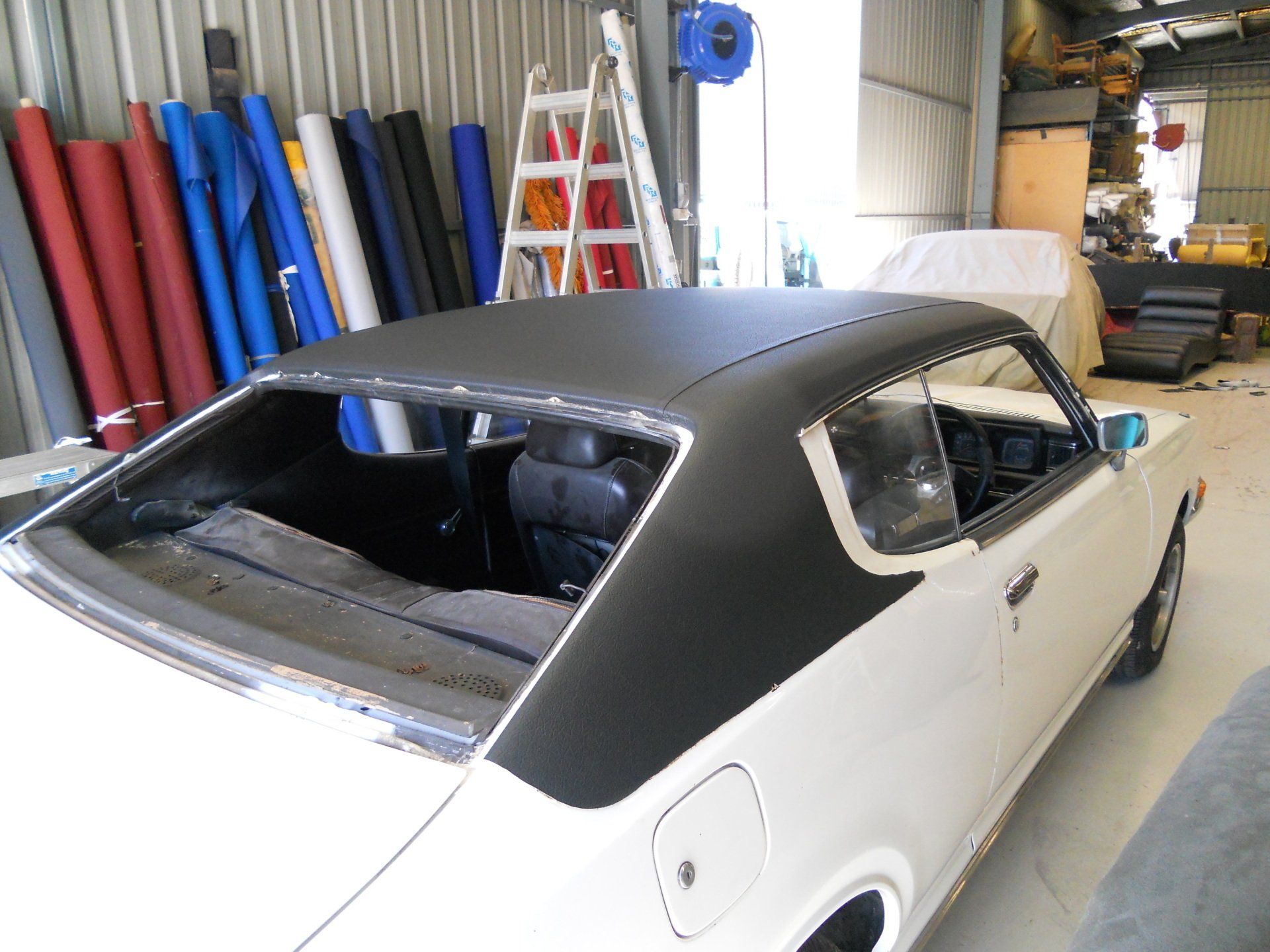 Nissan Datsun 120Y Vinyl Roof