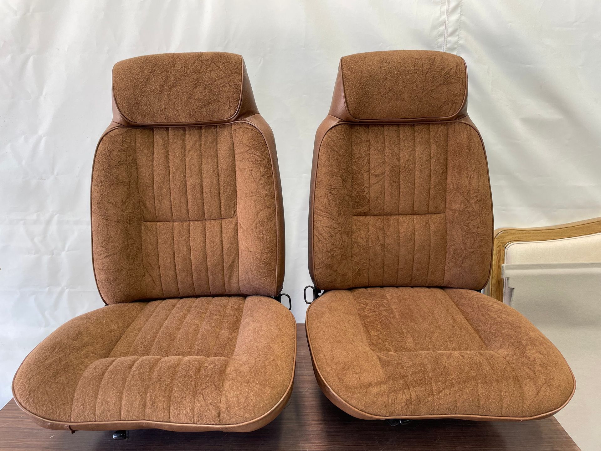XC Falcon panel van brown crushed velour seats