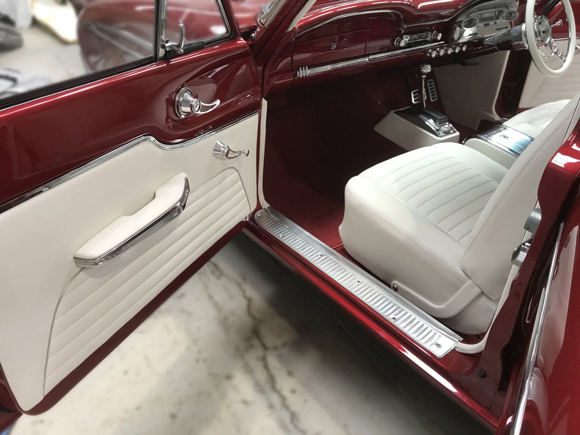 XM Falcon interior front