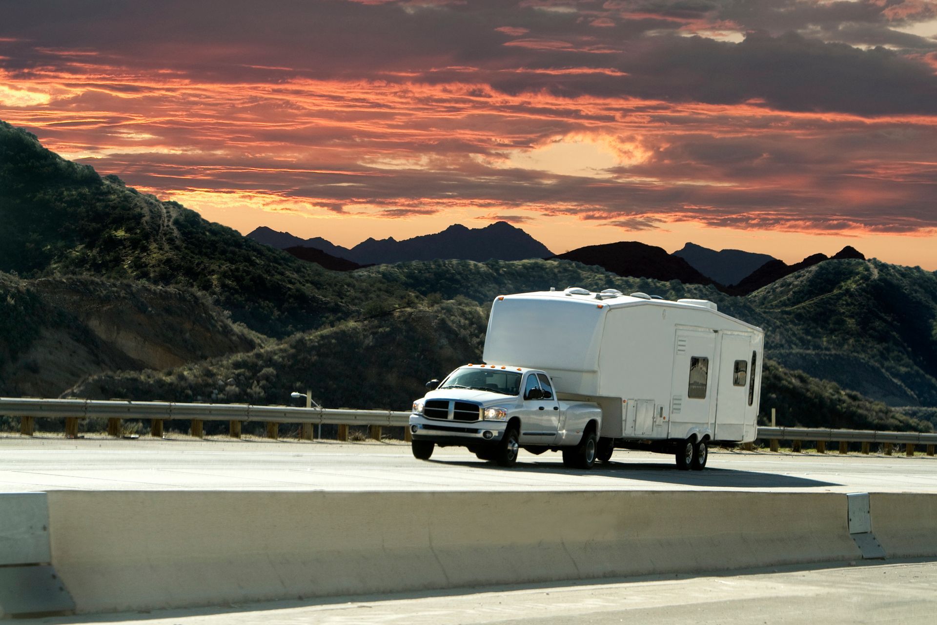 Heavy Towing — Santa Clara, CA — Eyers Hitch Center Inc.