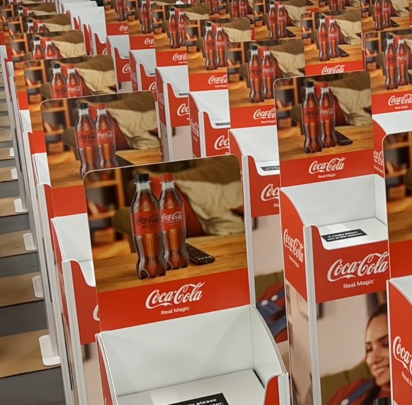 Sustainable metal retail displays