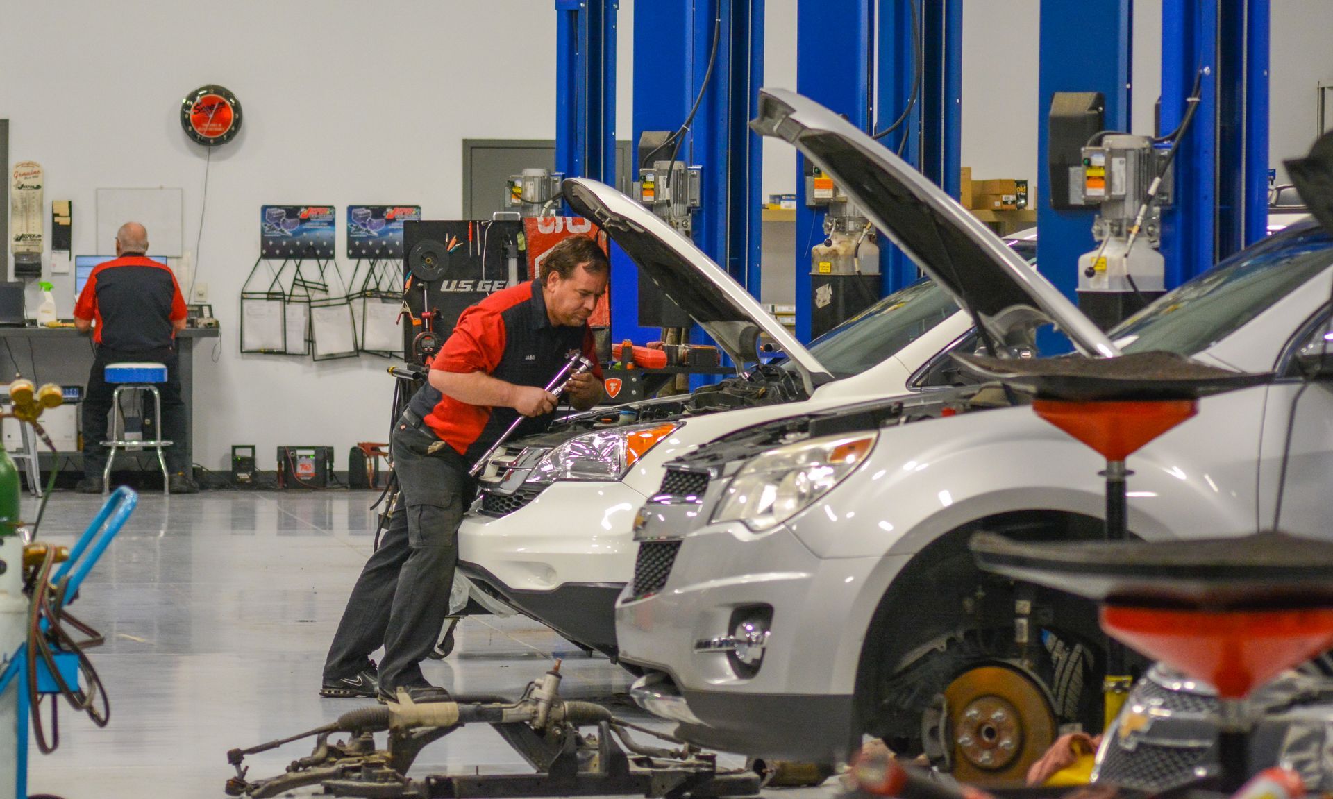 Gallery Larry's Automotive Repair Newburgh, IN