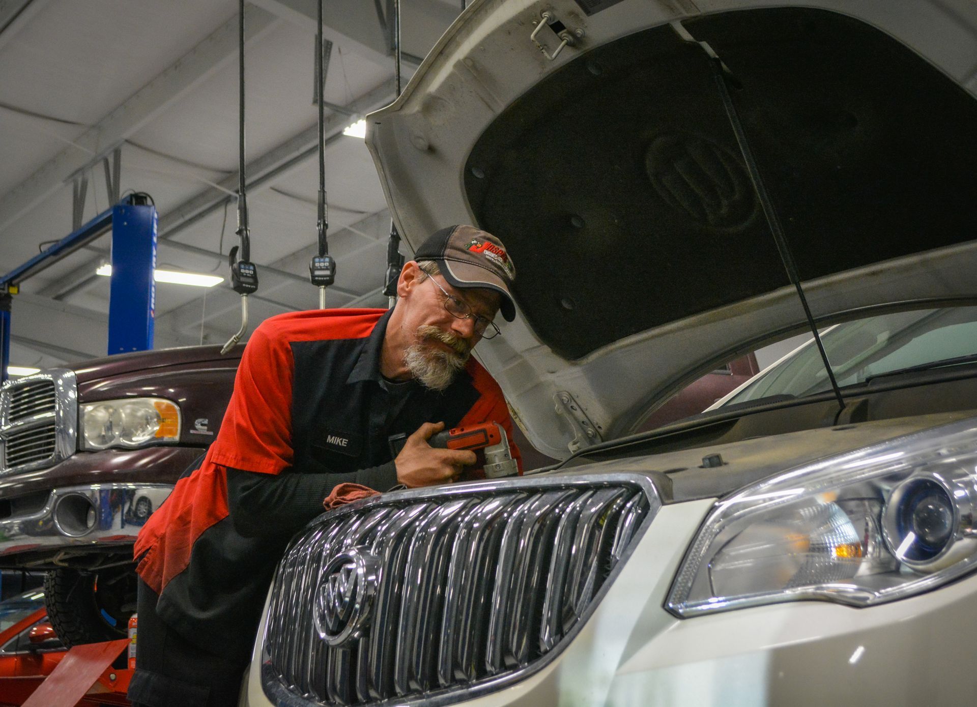 Gallery Larry's Automotive Repair Newburgh, IN