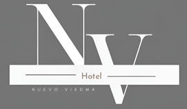 Logotipo estilizado de hotel en gris y blanco con las letras “NV” y “Hotel” en grande sobre “Nuevo Viedma”.