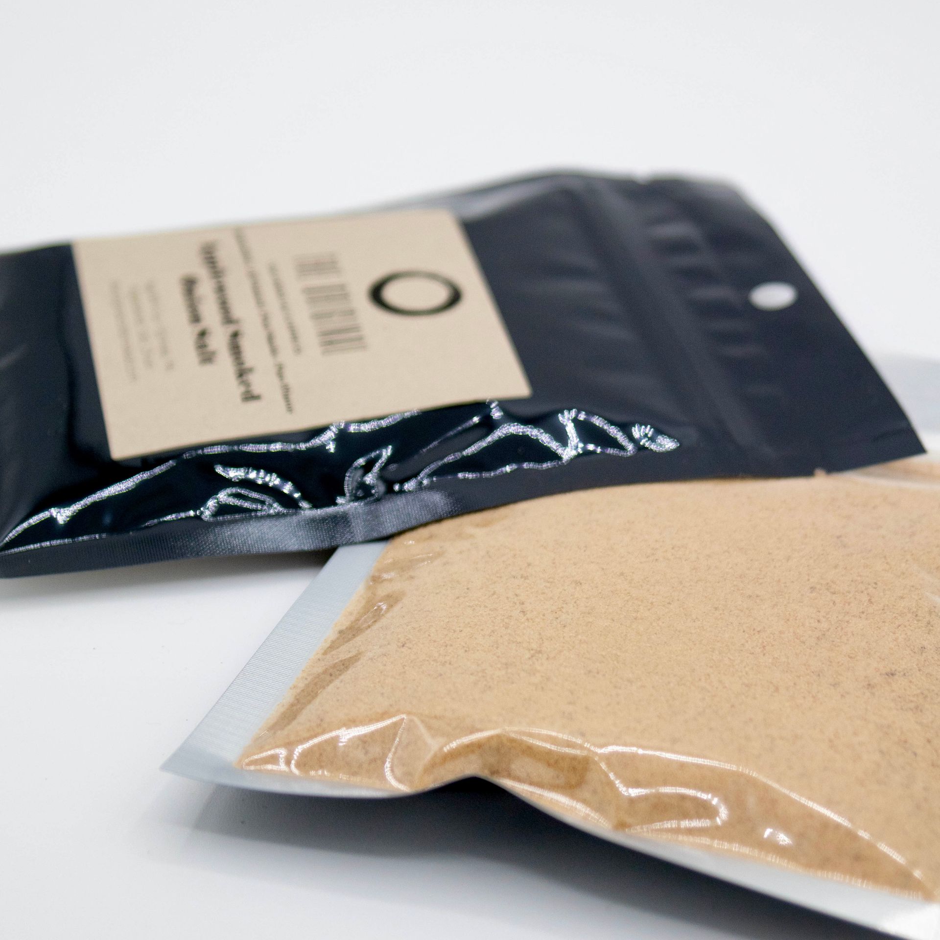 Smoked salt from the original cold smoked salt and pepper