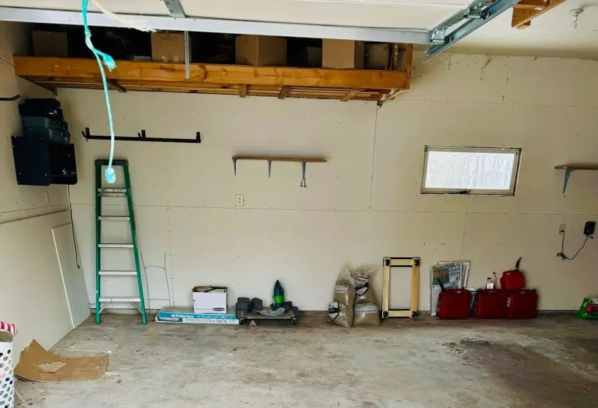 Garage Cleanout Services in Forest Lake