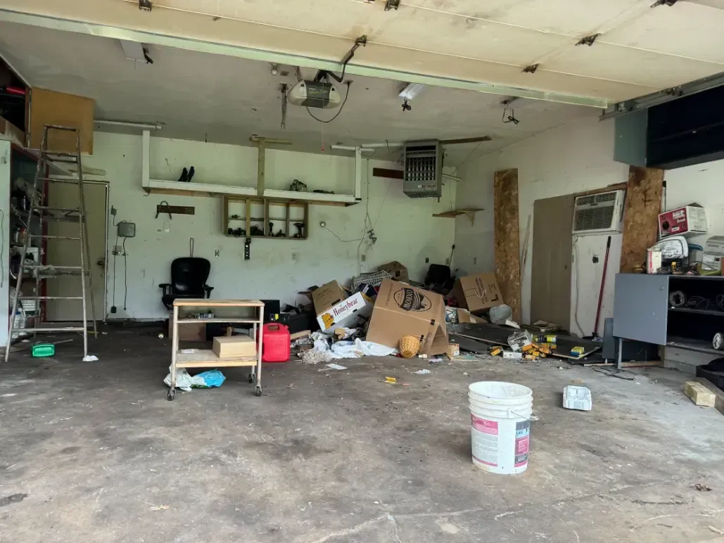Garage Clean-Outs in Wyoming, MN Garage Clean-Outs in Wyoming, MN