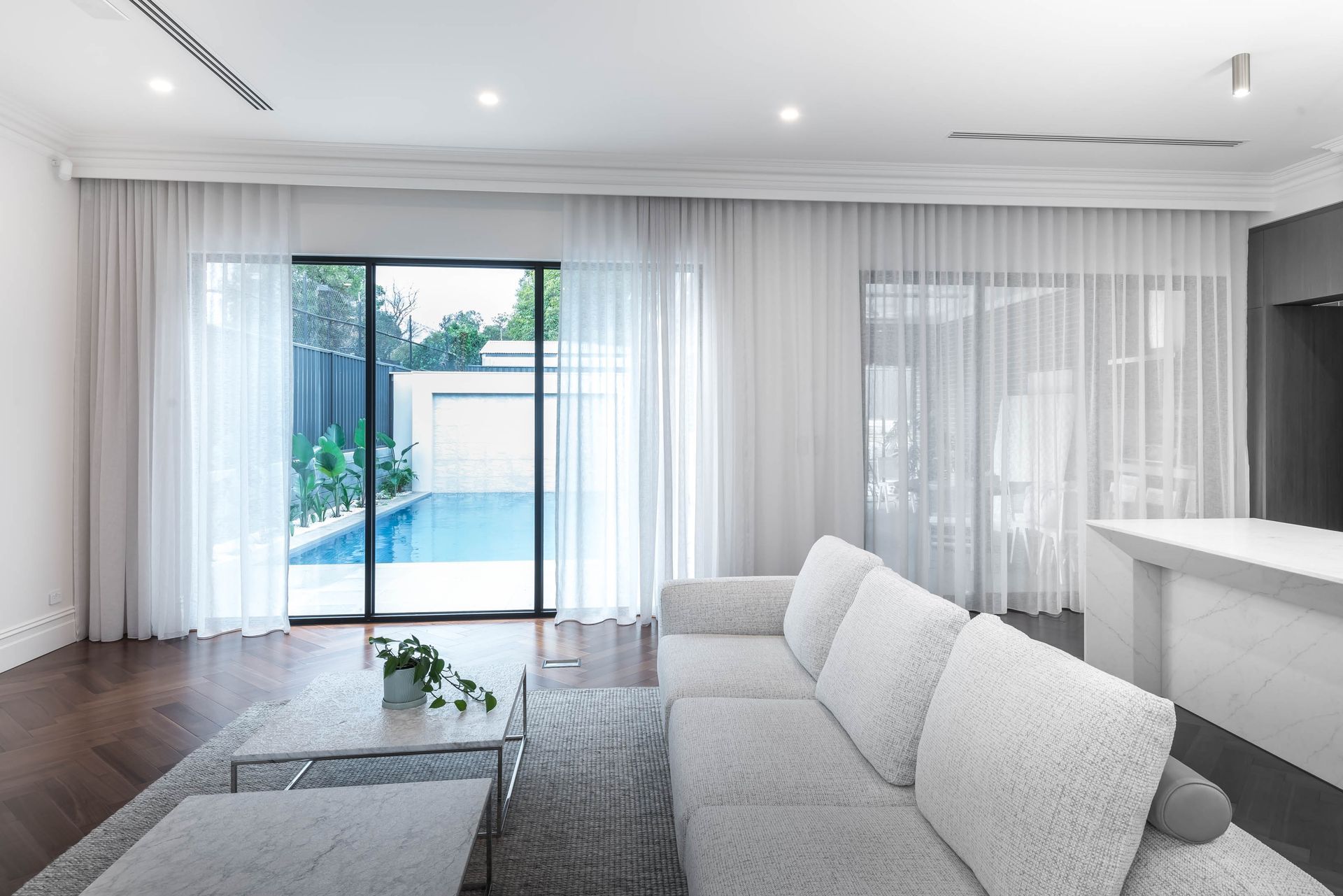 curtains installer Netherby