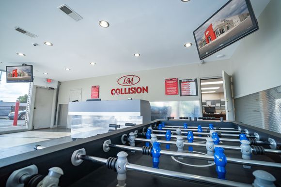Lobby | Legend Motors image 2