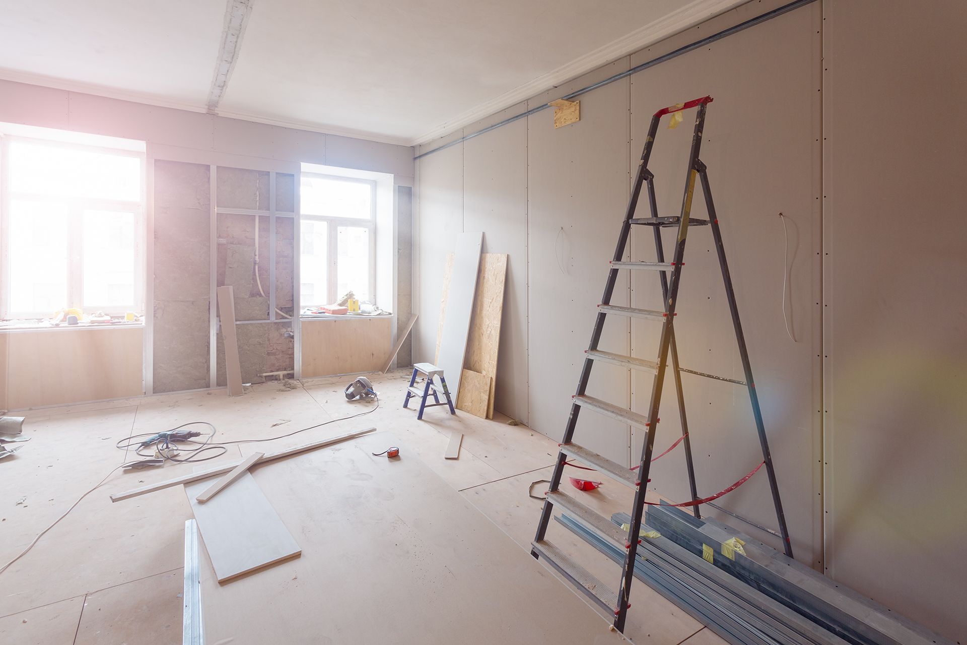 There is a ladder in the middle of the room.